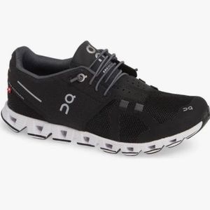 On Cloud Running Shoes women size 9